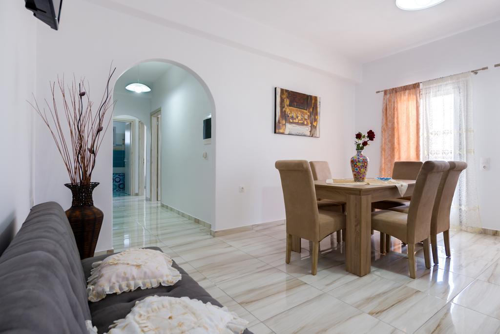 Sun View Villas Pýrgos エクステリア 写真